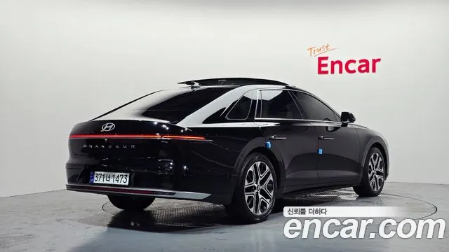 Hyundai Grandeur — Фото автомобиля 2