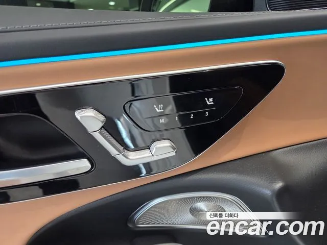 Mercedes-Benz E-Class — Фото автомобиля 17