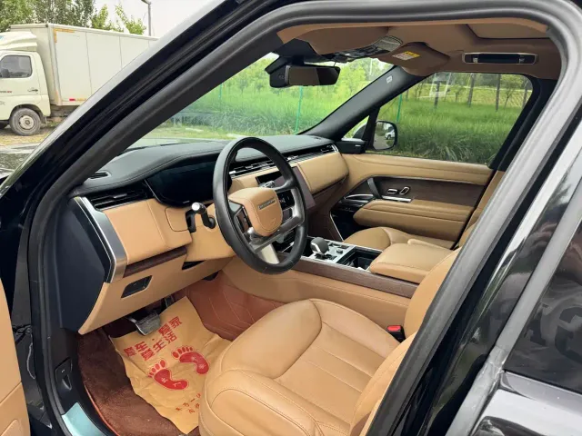 Land Rover Range Rover — Фото автомобиля 9