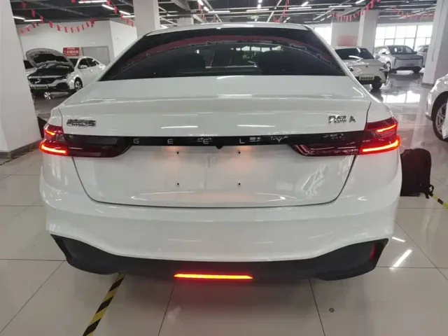 Geely Geometry A — Фото автомобиля 5