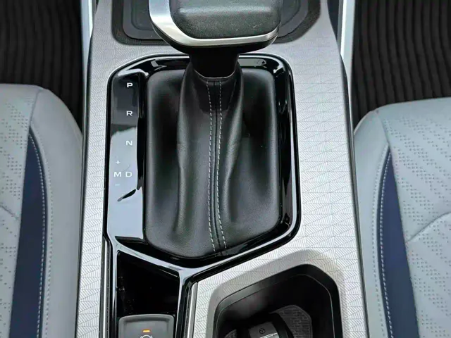 Geely Emgrand — Фото автомобиля 14