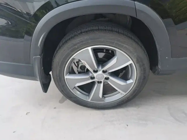 Geely Haoyue L — Фото автомобиля 15