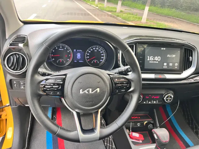 Kia KX1 — Фото автомобиля 10