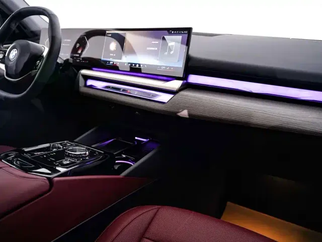 BMW 5 Series — Фото автомобиля 24