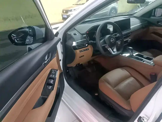 Nissan Teana — Фото автомобиля 15