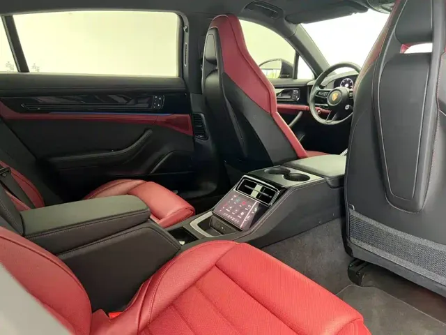 Porsche Panamera — Фото автомобиля 15