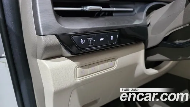 Kia Carnival 4th Gen — Фото автомобиля 19