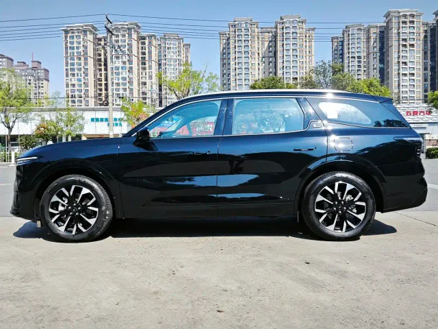 Ford Edge — Фото автомобиля 2