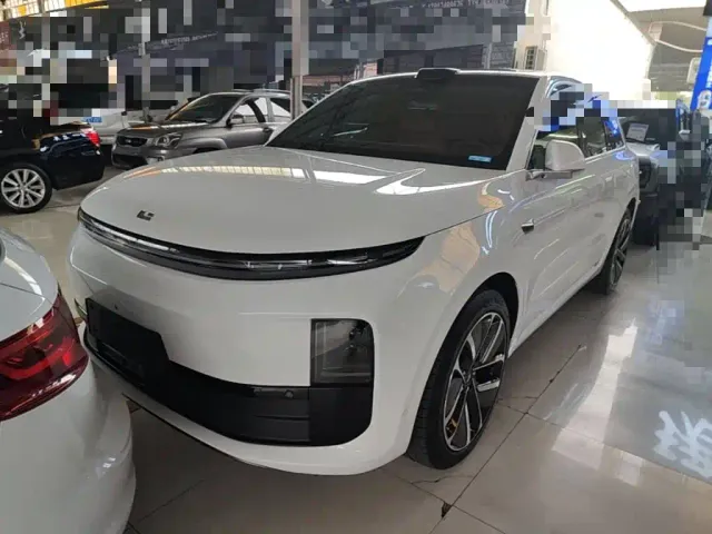 Фотография автомобиля — Li Auto L6