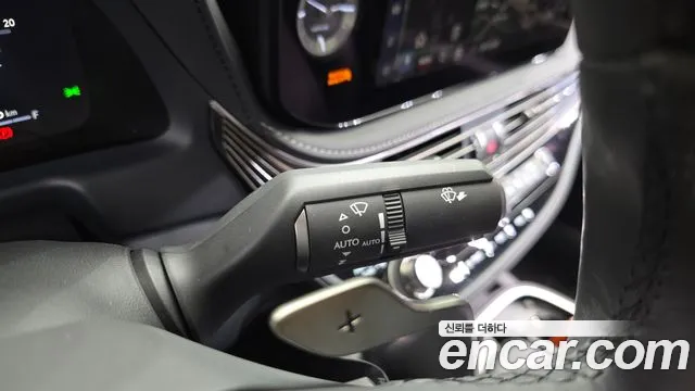 Lexus LS — Фото автомобиля 20