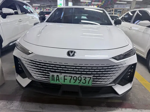 Changan UNI-V — Фото автомобиля 2