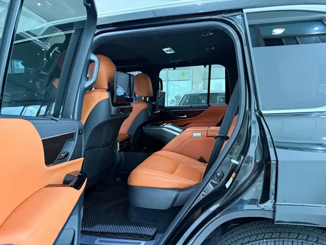 Lexus LX — Фото автомобиля 10