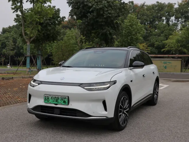 Leapmotor C11 — Фото автомобиля 2