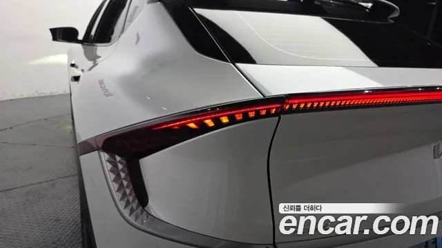 Kia EV6 — Фото автомобиля 8