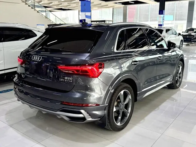 Audi Q3 — Фото автомобиля 11