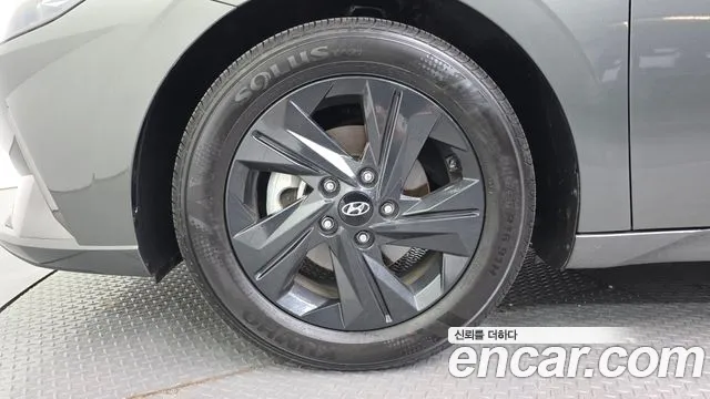 Hyundai AVANTE Avante (CN7) — Фото автомобиля 5