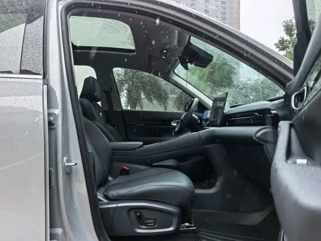 Geely Galaxy E5 — Фото автомобиля 11