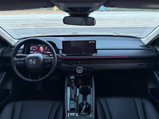 Honda Accord — Фото автомобиля 7