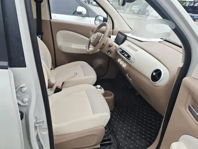 Wuling Hongguang Mini EV — Фото автомобиля 8