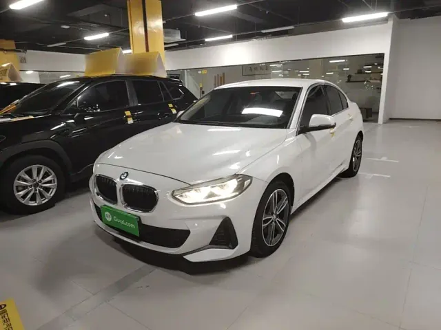 Фотография автомобиля — BMW 1 Series