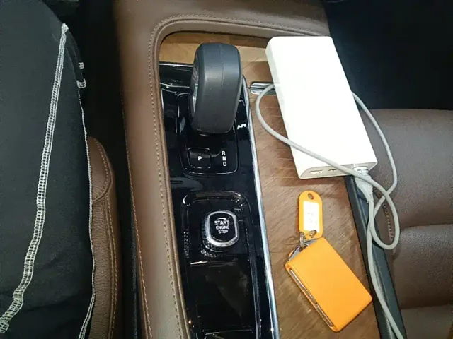 Volvo S90 — Фото автомобиля 13