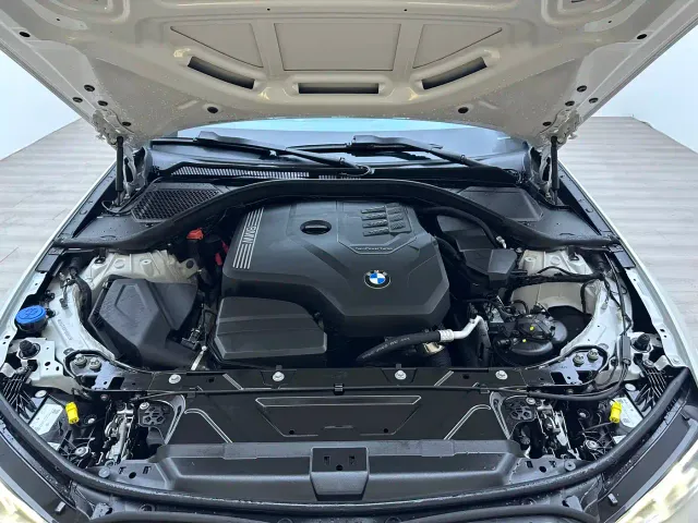 BMW 3 Series — Фото автомобиля 16