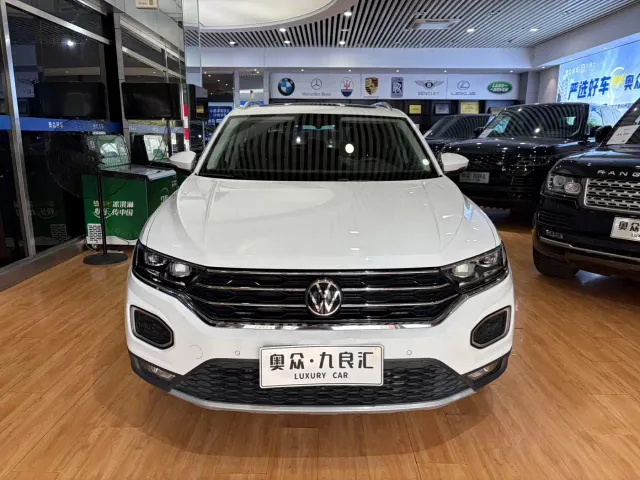 Volkswagen T-Roc — Фото автомобиля 2