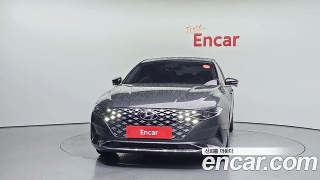 Hyundai Grandeur Новый Grandeur IG — Фото автомобиля 3