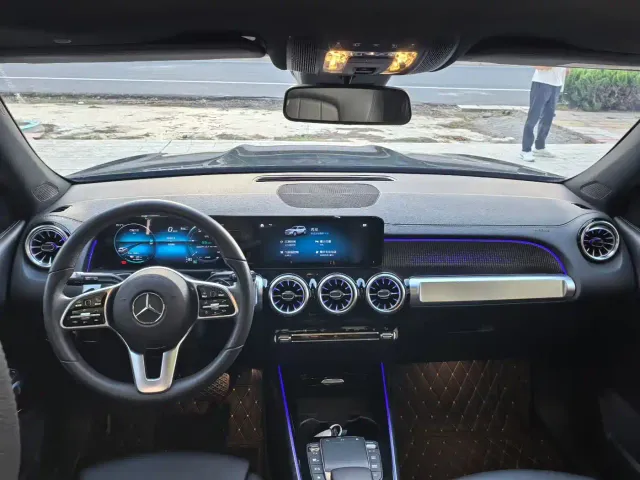 Mercedes-Benz EQB — Фото автомобиля 6