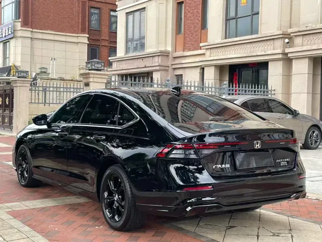 Honda Accord — Фото автомобиля 7