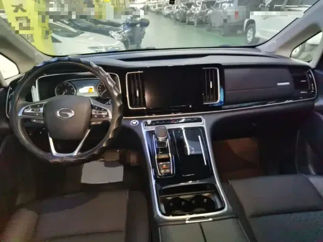 GAC Trumpchi M8 — Фото автомобиля 9