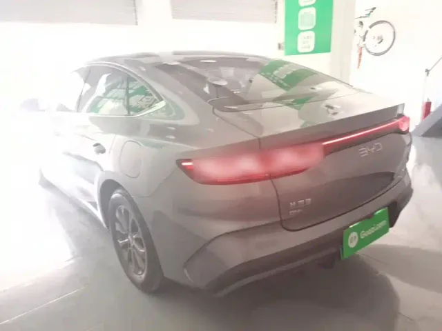 BYD Qin L — Фото автомобиля 4