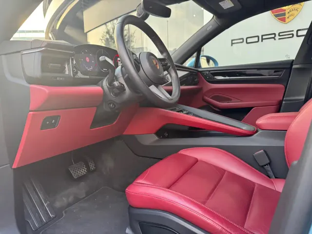 Porsche Macan EV — Фото автомобиля 12