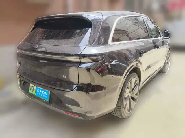 Li Auto L6 — Фото автомобиля 2