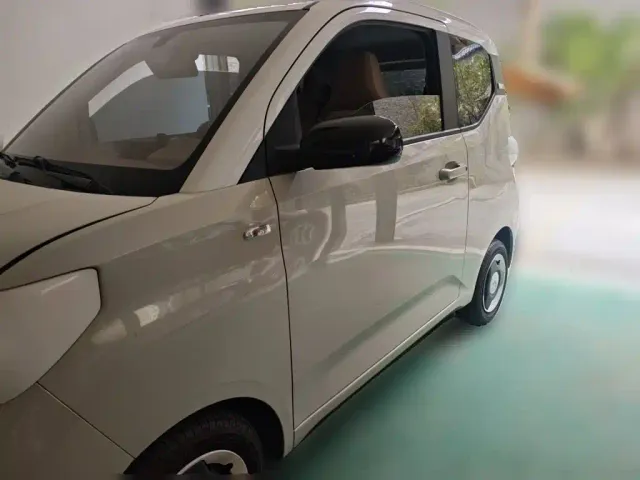 Фотография автомобиля — Wuling Hongguang Mini EV