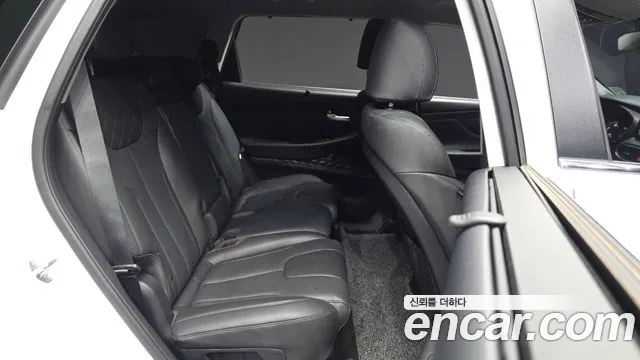 Hyundai Santafe — Фото автомобиля 12