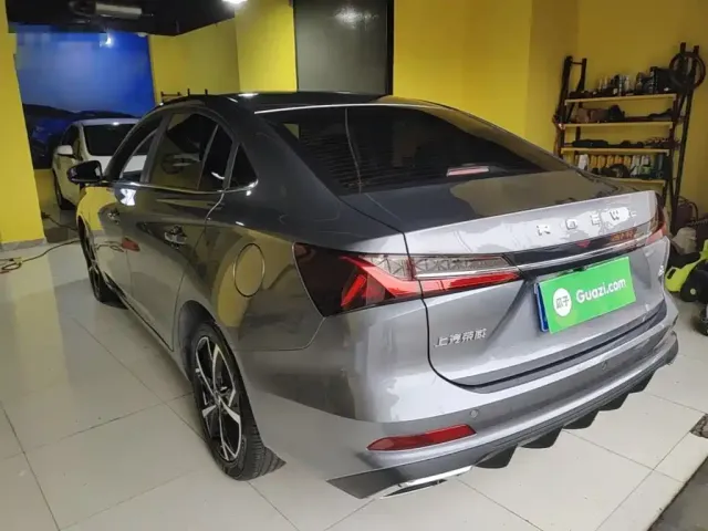 Roewe i5 — Фото автомобиля 4