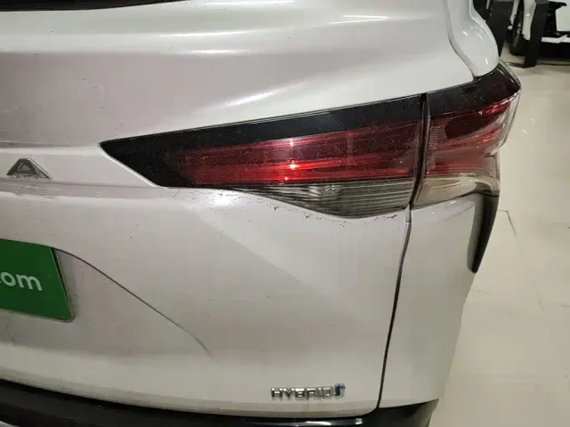 Toyota Granvia — Фото автомобиля 7