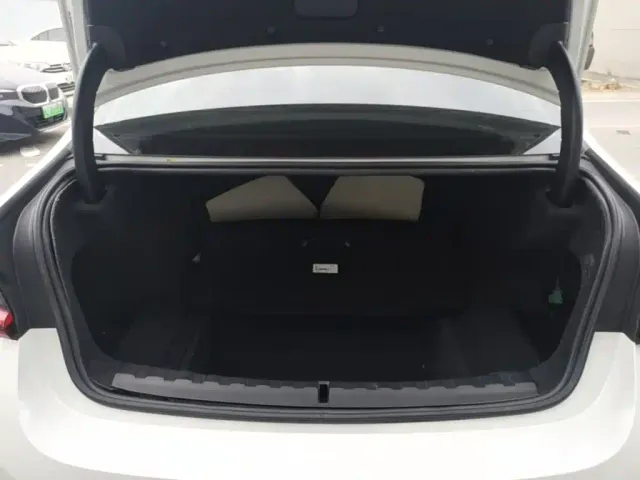 BMW BMW i3 2022 eDrive 35 L — Фото автомобиля 18