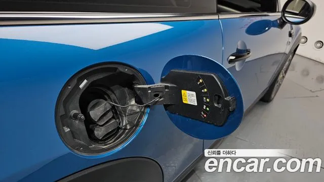 MINI Cooper Cooper Electric — Фото автомобиля 28