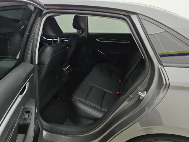 Geely Emgrand — Фото автомобиля 11