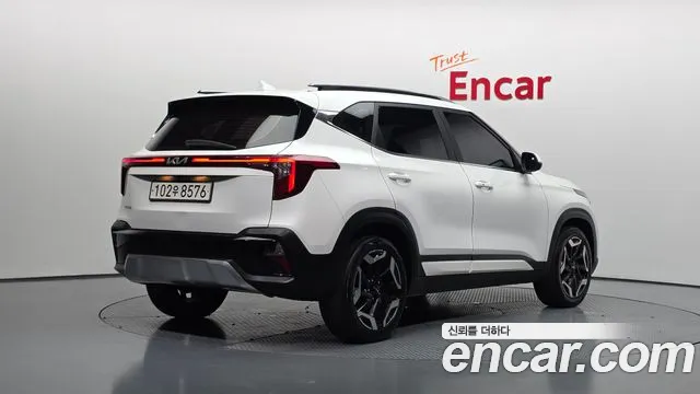 Kia Seltos Новый Seltos Бензин 2.0 2WD — Фото автомобиля 2