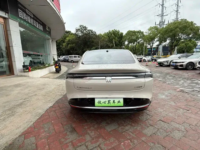 Buick Zenith Sedan 2025 Model Base Version — Фото автомобиля 12