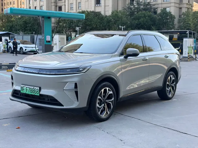 Фотография автомобиля — Haval Xiaolong MAX