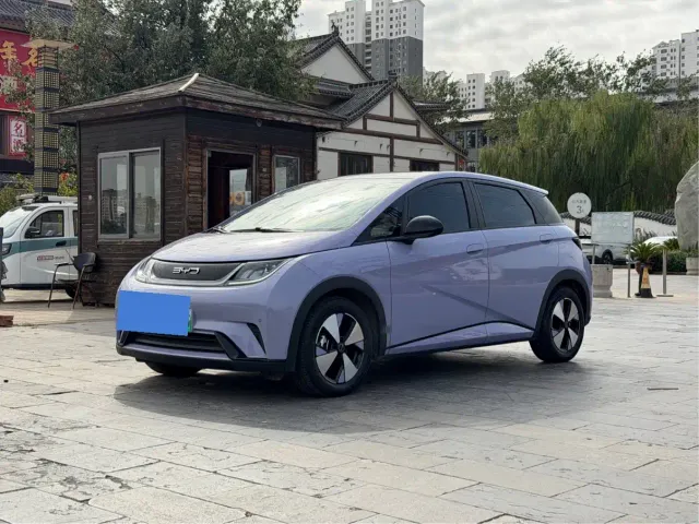 Фотография автомобиля — BYD Dolphin
