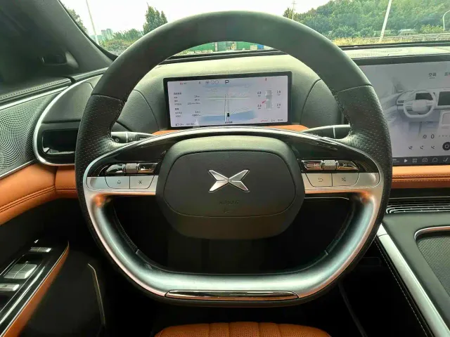 Xpeng G9 — Фото автомобиля 13