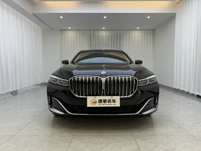 BMW 7 Series — Фото автомобиля 3