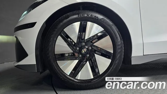 Hyundai Ioniq 6 — Фото автомобиля 5