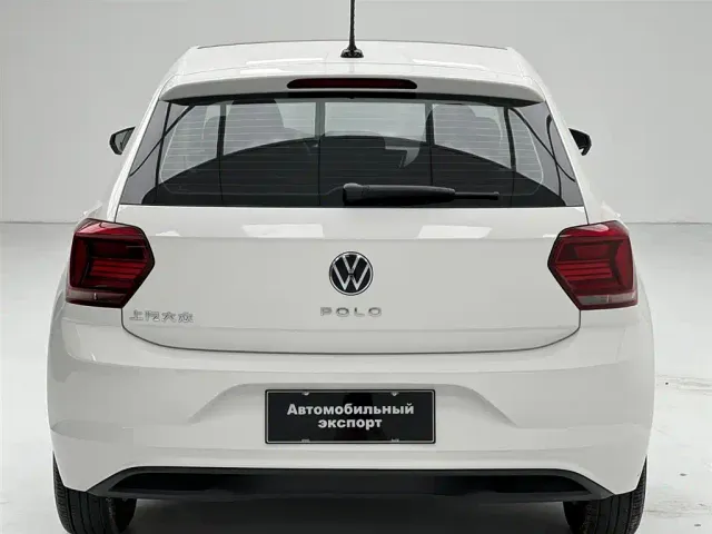 Volkswagen Polo — Фото автомобиля 10