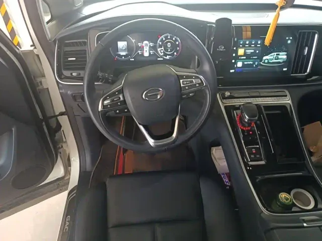 GAC Trumpchi M8 — Фото автомобиля 2